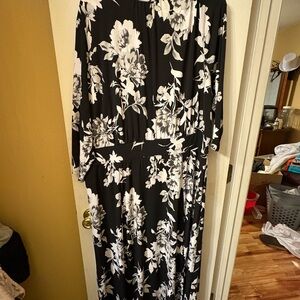Lane Bryant Black and White Floral 3/4 Length Sleeve Dress